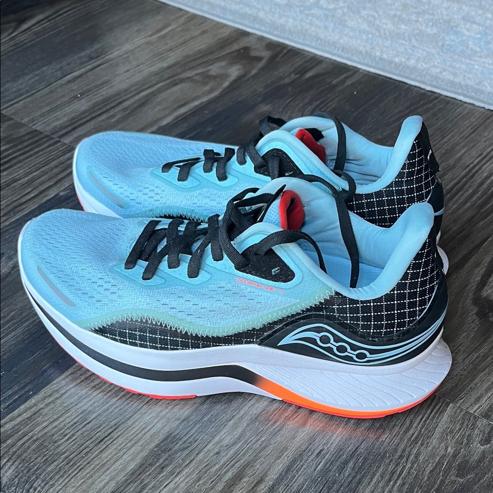 Saucony Women’s Endorphin Shift 2